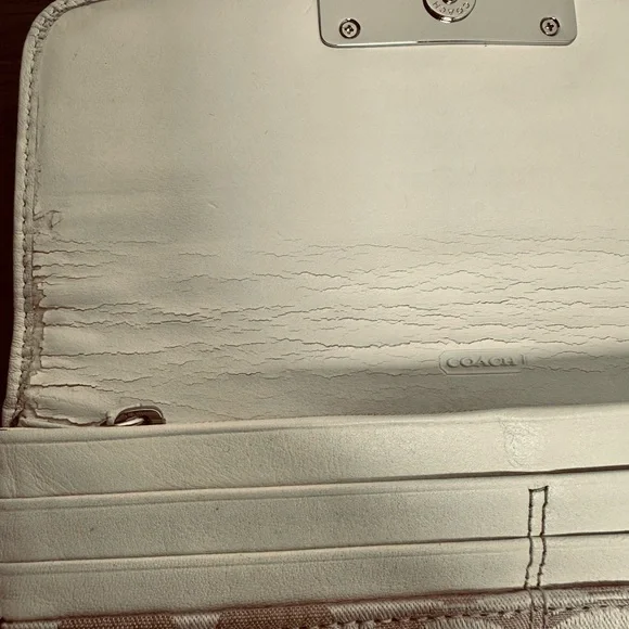 Coach Leather Shoulder Bag and wallet - Picture 6 of 16